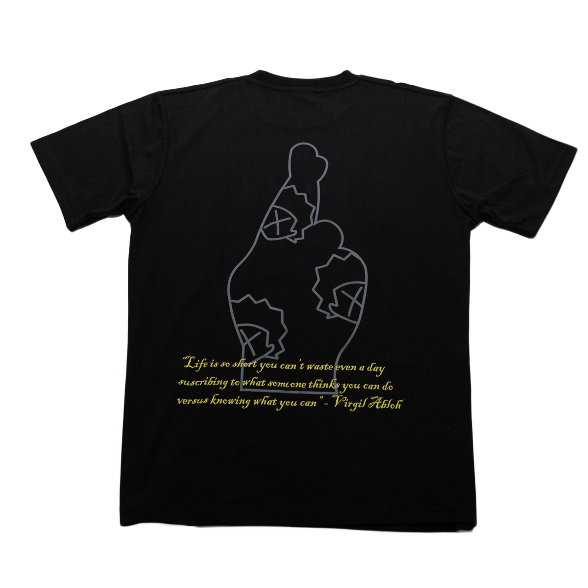 BLACK CROSS FINGER TEE